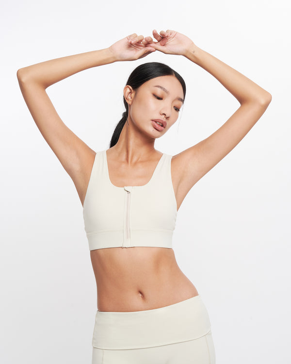 Front-zip Strappy-back